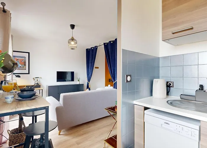 شقة Expat Renting - L'orient Express - Parking - Wifi *